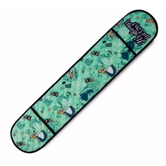 NWT Disney Alice in Wonderland Quilted Double Potholder Pot Holder Oven Mitt - Picture 9 of 9